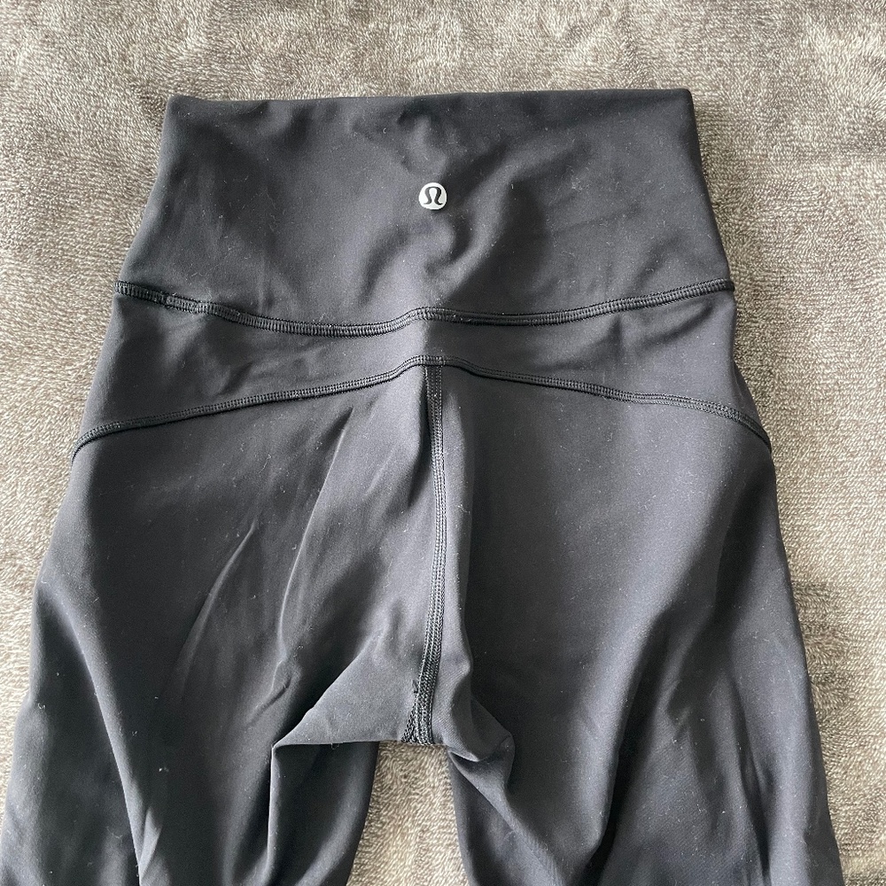 Lululemon In Movement Tight 25"